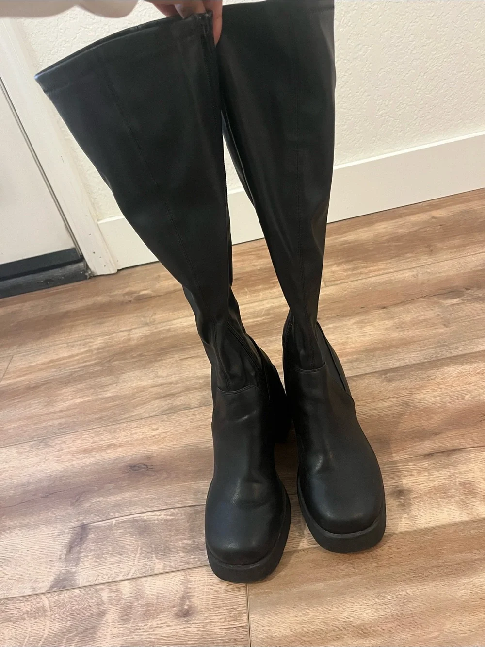 Steve Madden Konna black leather knee-high boots
